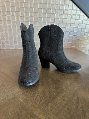 Torrid cowboy boots black sparkle size 10
